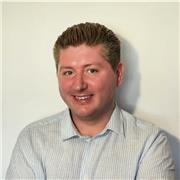 English tutor with more than 10 years of experience